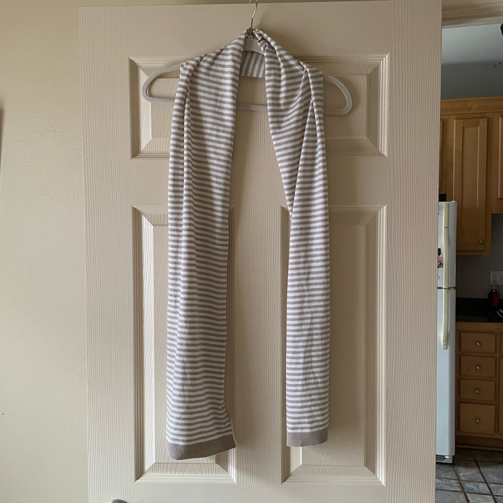 DKNY Beige Light Tan White Striped Lightweight Scarf